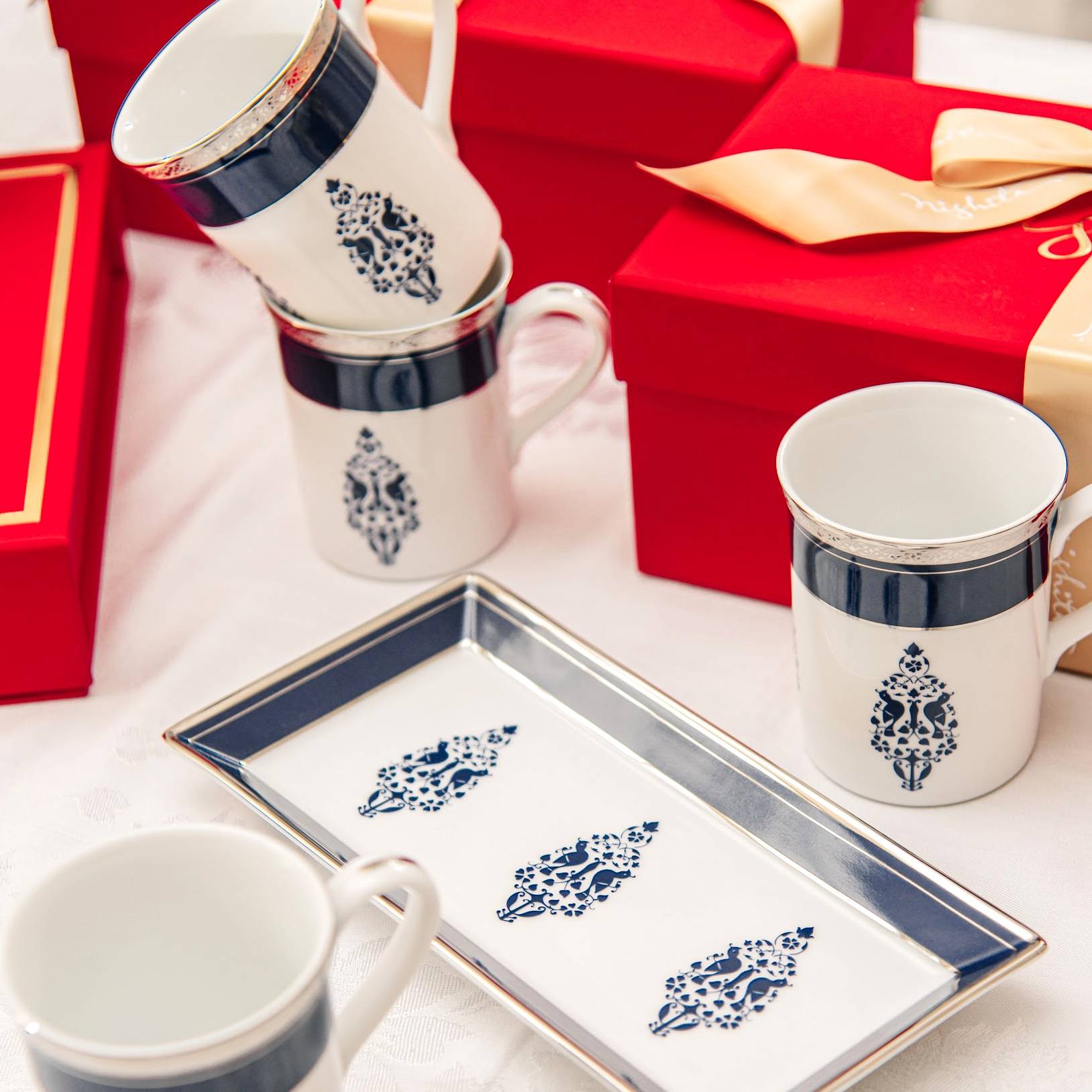 Jodhpur Evenings - Set of 4 Mugs and 1 Tray